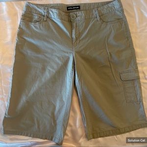 DKNY Bermuda shorts